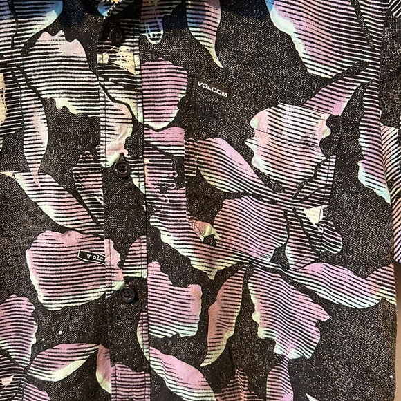 Volcom black Hawaiian print boys button down shirt L 12 light weight vacation - Picture 2 of 5